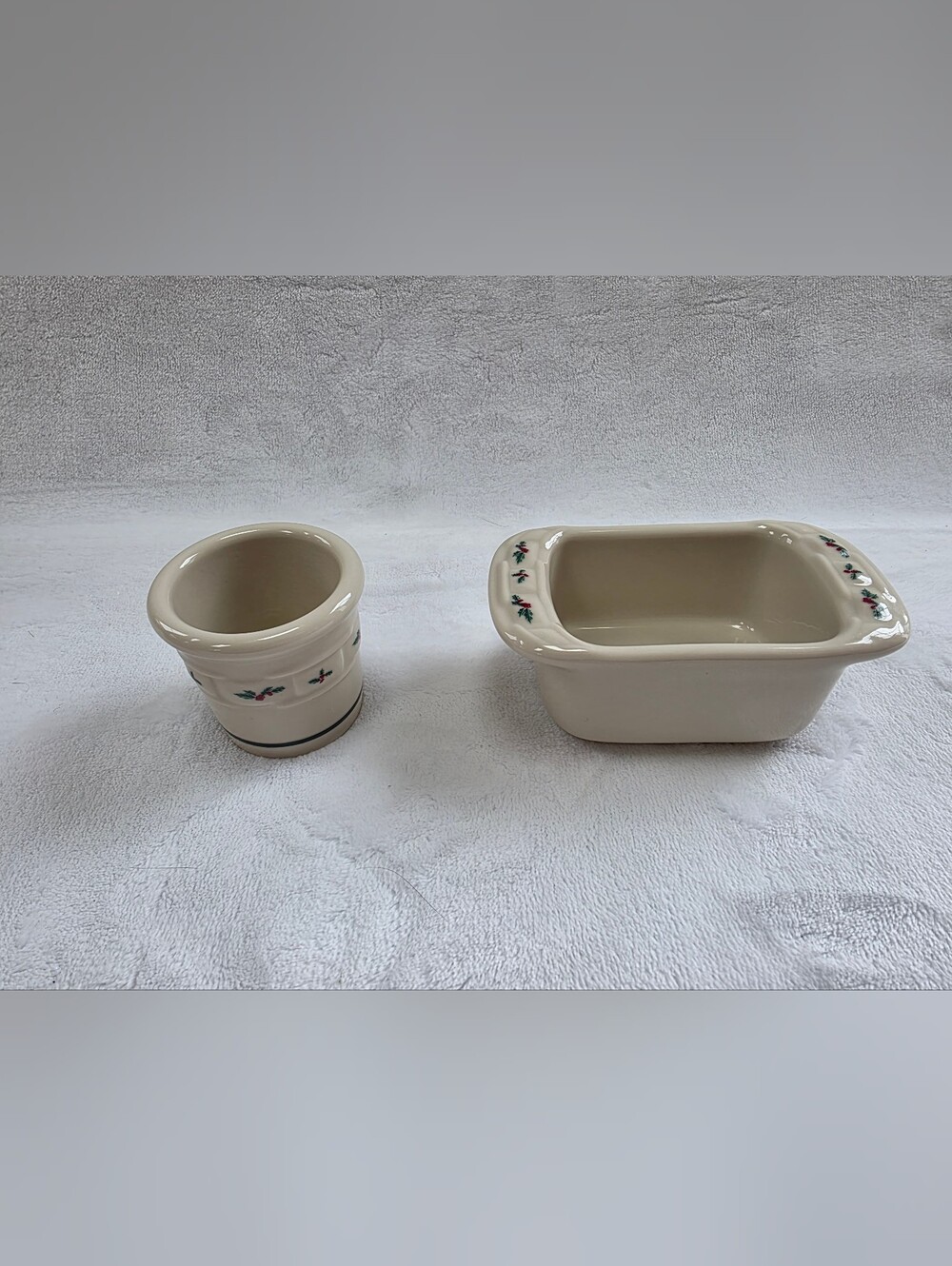 Vintage Longaberger Holly Berry Toothpick and Sweetner Holder Set